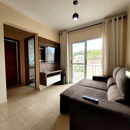 Grande Apt No Centro C/ Cozinha Completa Varanda Poços de Caldas Buitenkant foto