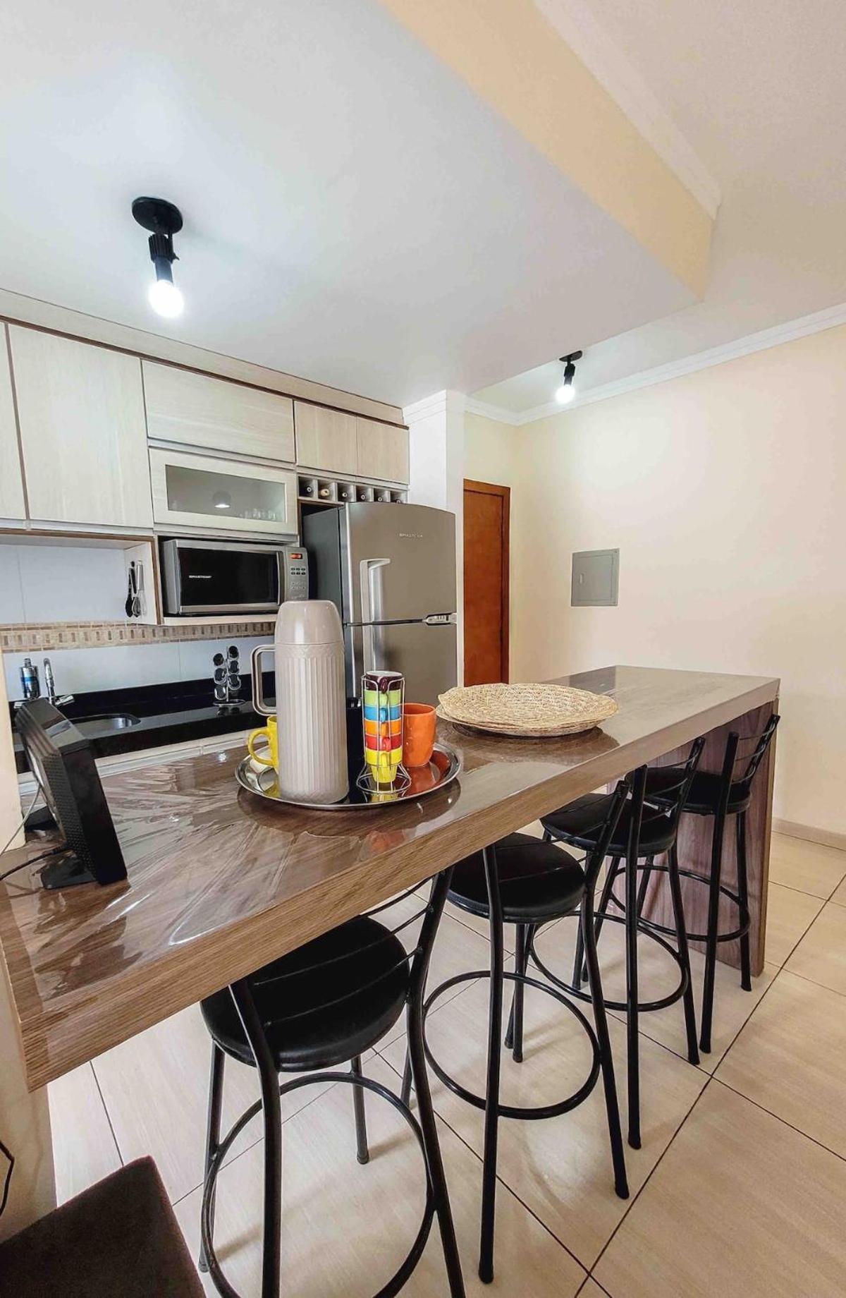 Grande Apt No Centro C/ Cozinha Completa Varanda Poços de Caldas Buitenkant foto